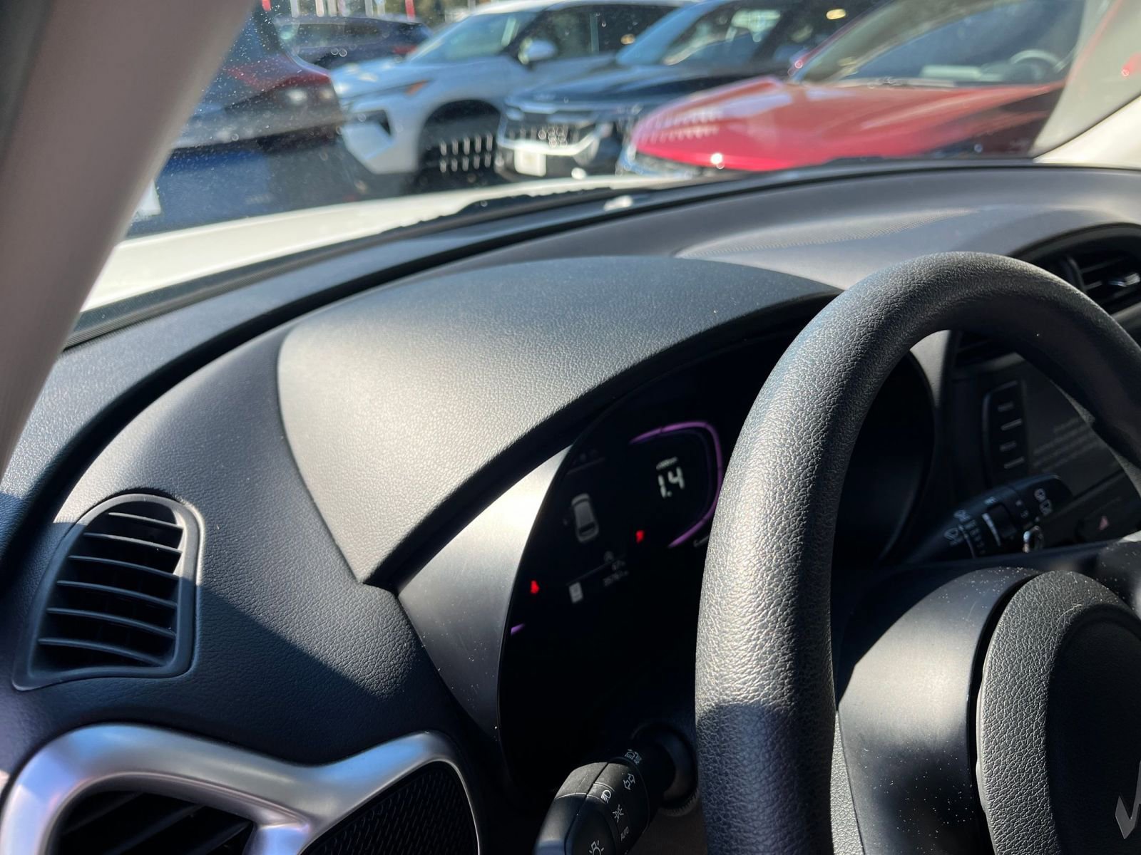 Used 2025 Kia Soul LX w/ LX Technology Package image 34