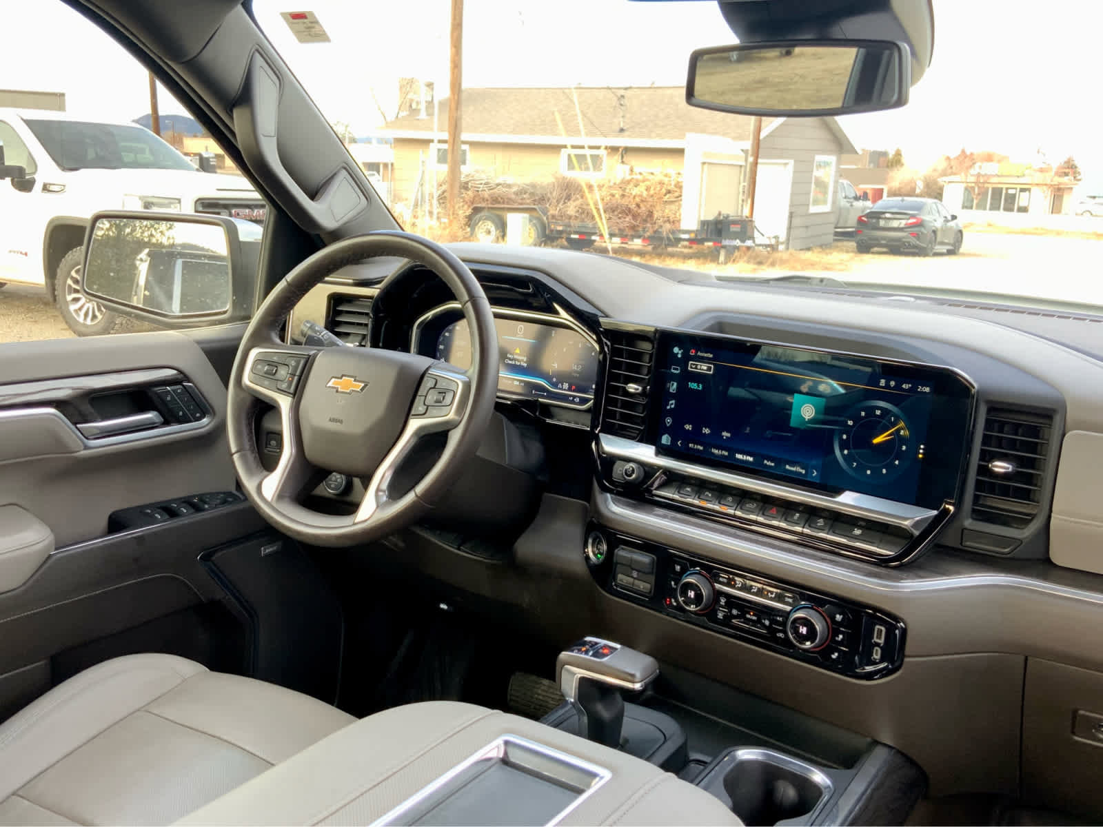 Used 2022 Chevrolet Silverado 1500 LTZ w/ LTZ Convenience Package II image 39