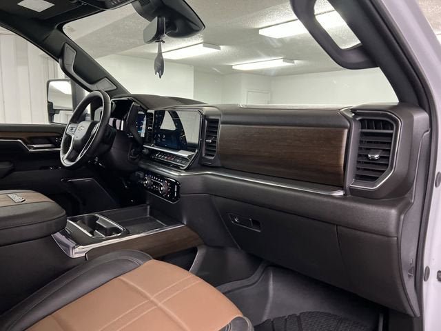 Certified 2024 Chevrolet Silverado 2500 High Country w/ High Country Premium Package AWD/4WD image 29