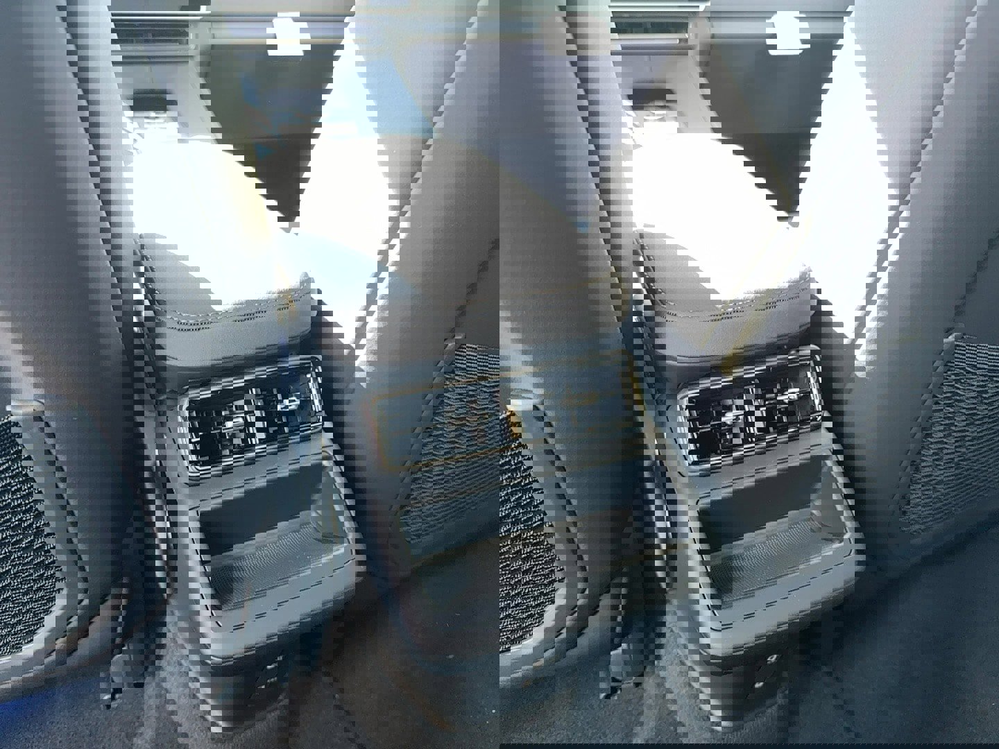 New 2026 Polestar Polestar 4 image 16