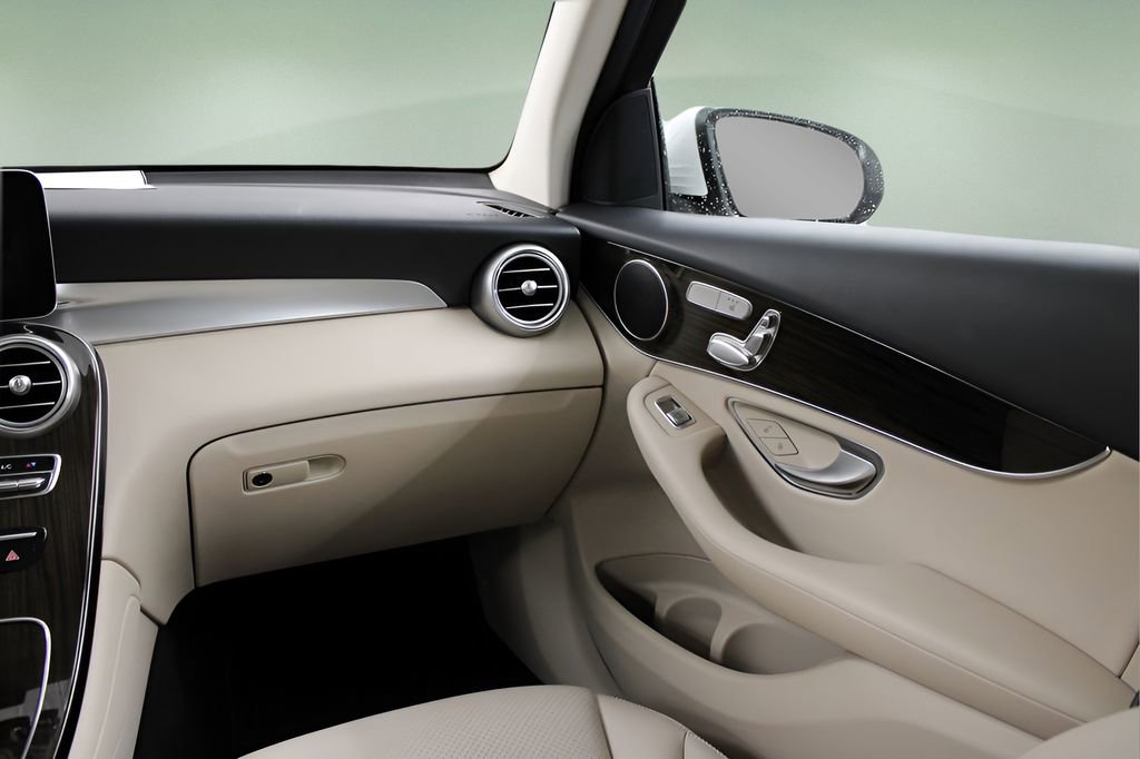 Used 2022 Mercedes-Benz GLC 300 image 26