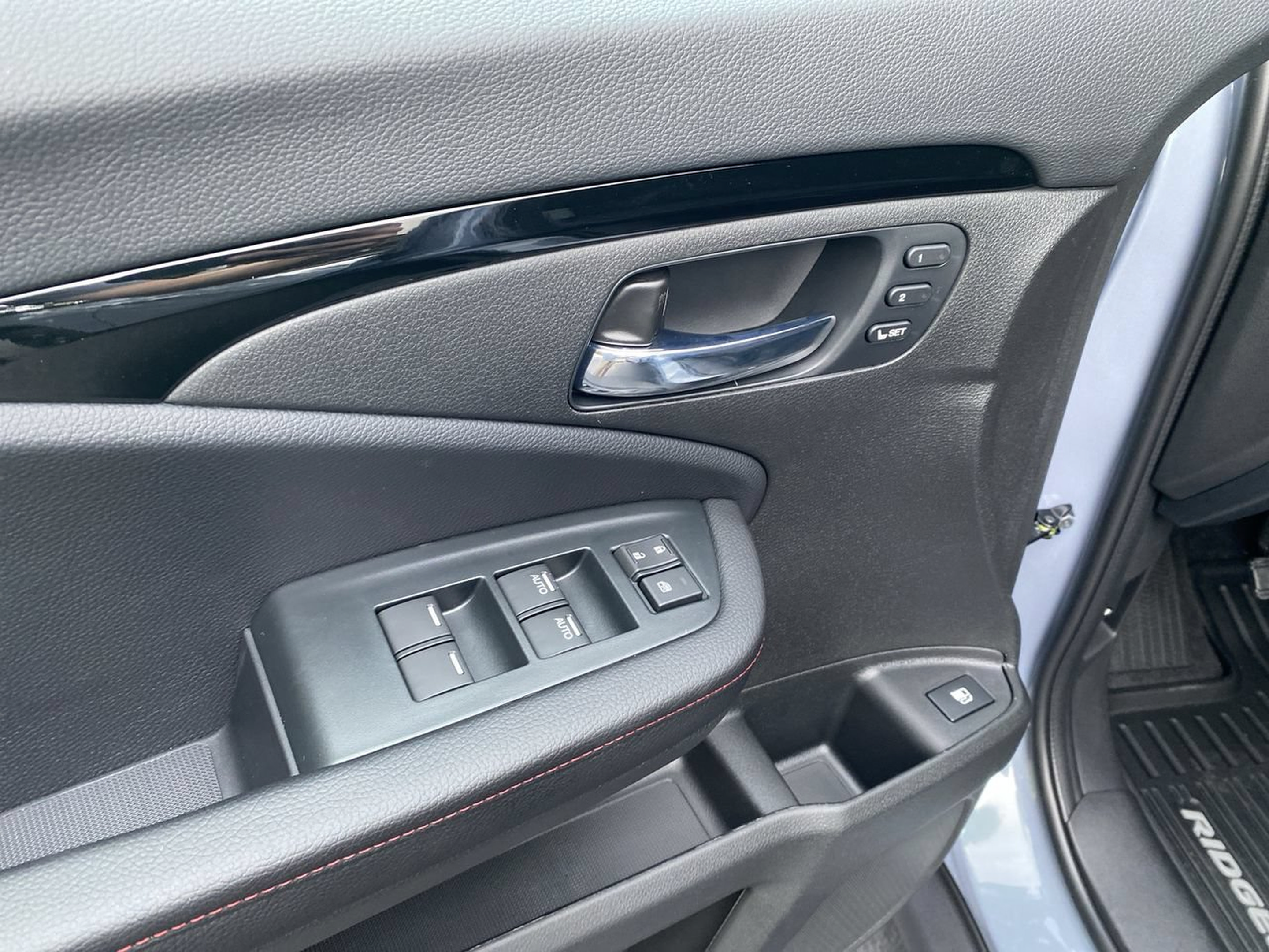 Certified 2023 Honda Ridgeline Black Edition image 13