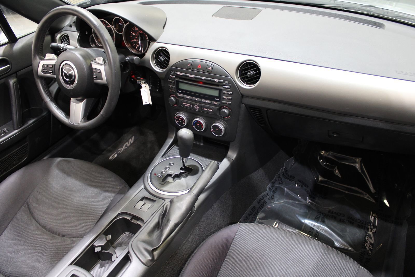 Used 2011 MAZDA MX-5 Miata Touring image 29