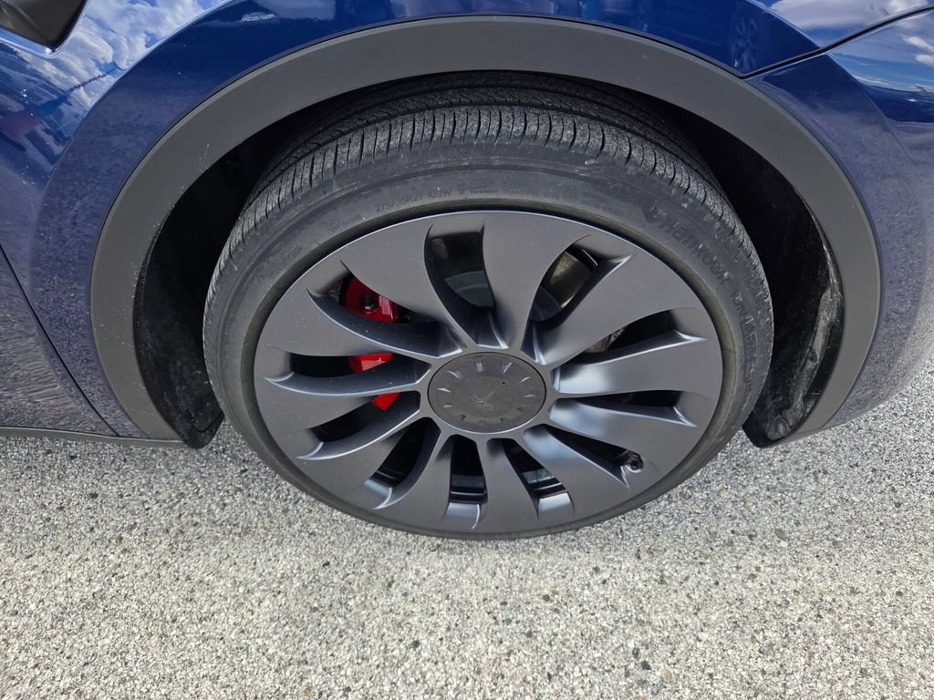 Used 2024 Tesla Model Y Performance AWD/4WD image 20