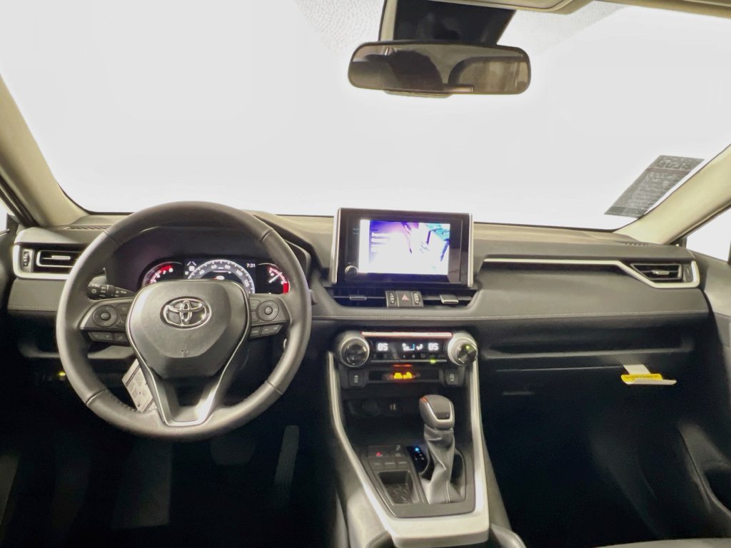 Used 2025 Toyota RAV4 XLE Premium FWD image 25