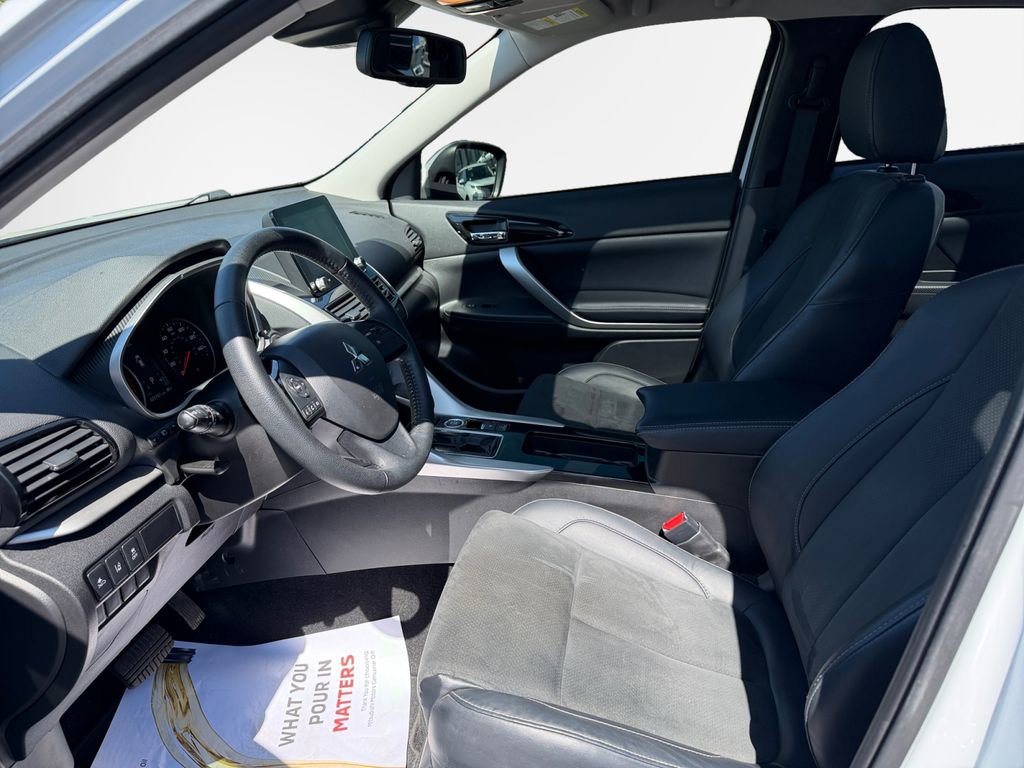 Used 2023 Mitsubishi Eclipse Cross SE image 12