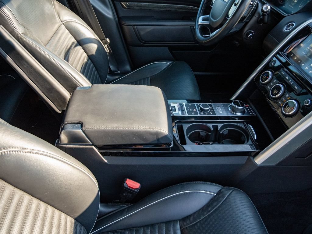 Used 2019 Land Rover Discovery HSE Luxury AWD/4WD image 17