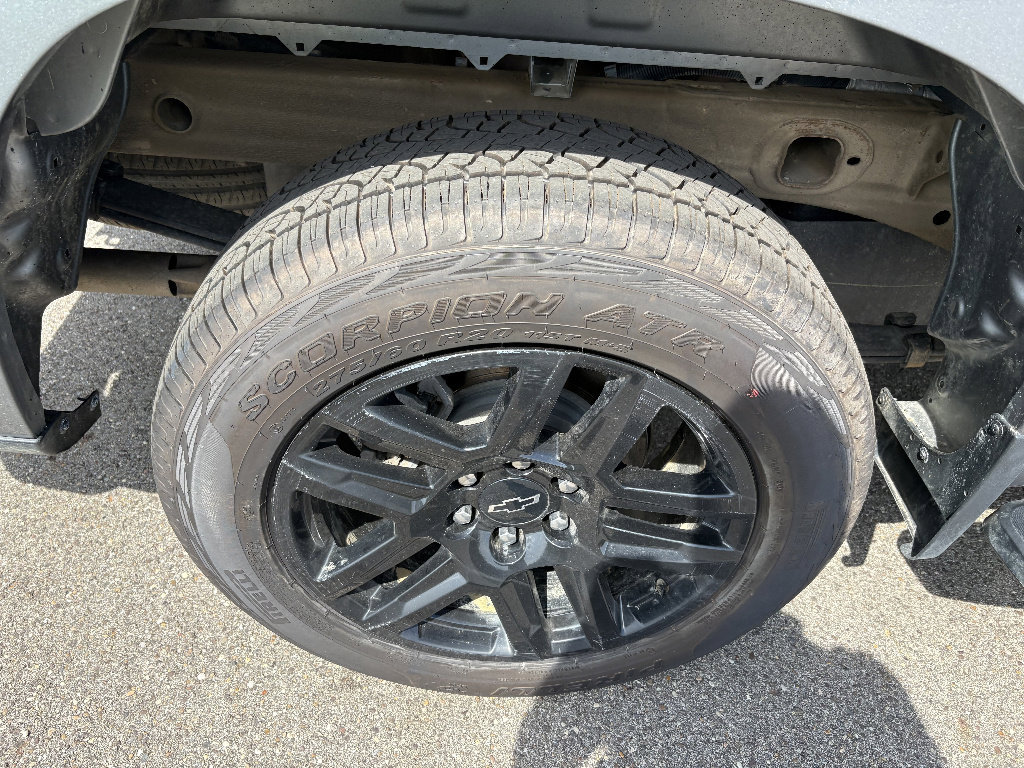 Used 2023 Chevrolet Silverado 1500 RST w/ Z71 Off-Road Package image 11