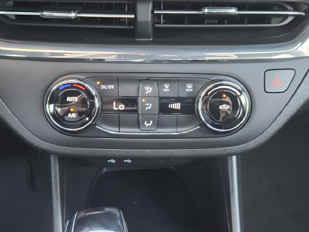 Used 2026 Buick Envista Preferred FWD image 17