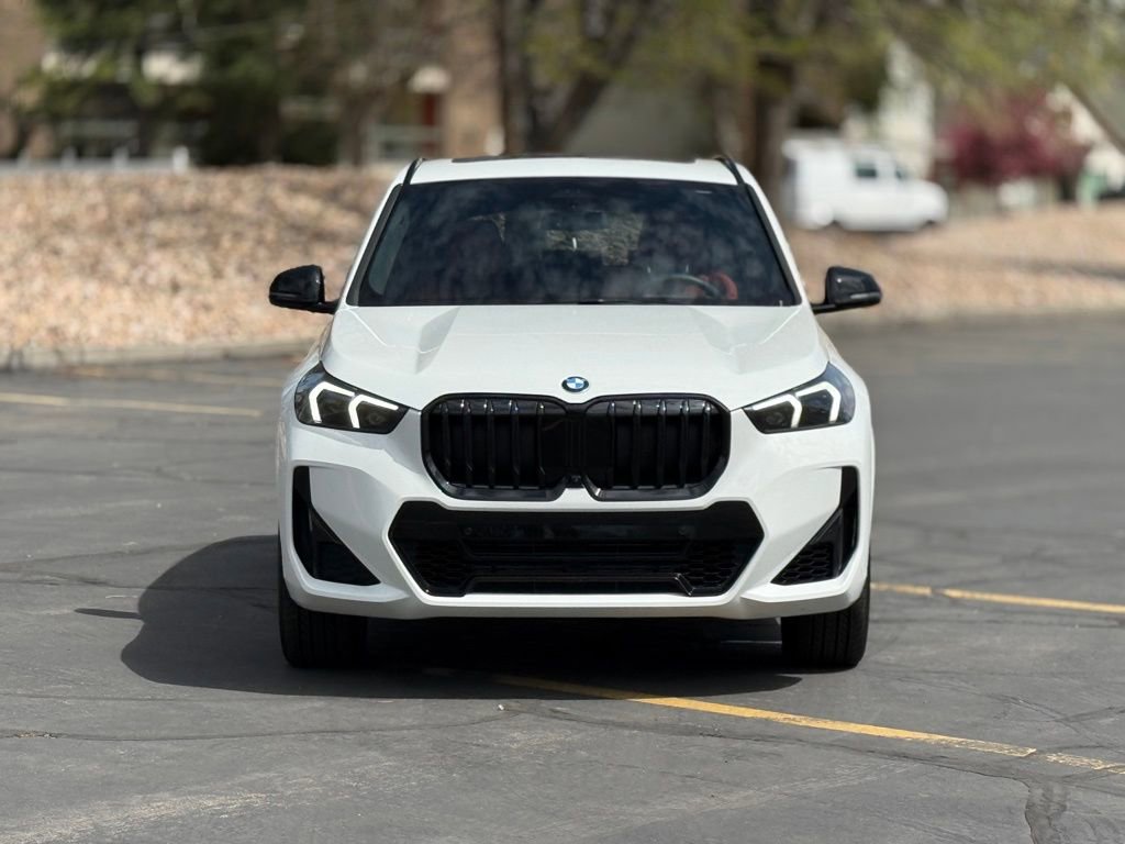 Used 2025 BMW X1 xDrive28i w/ Premium Package image 2