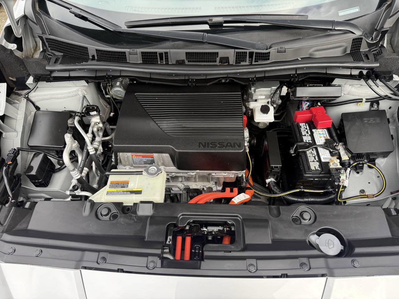 Used 2022 Nissan Leaf SV image 11