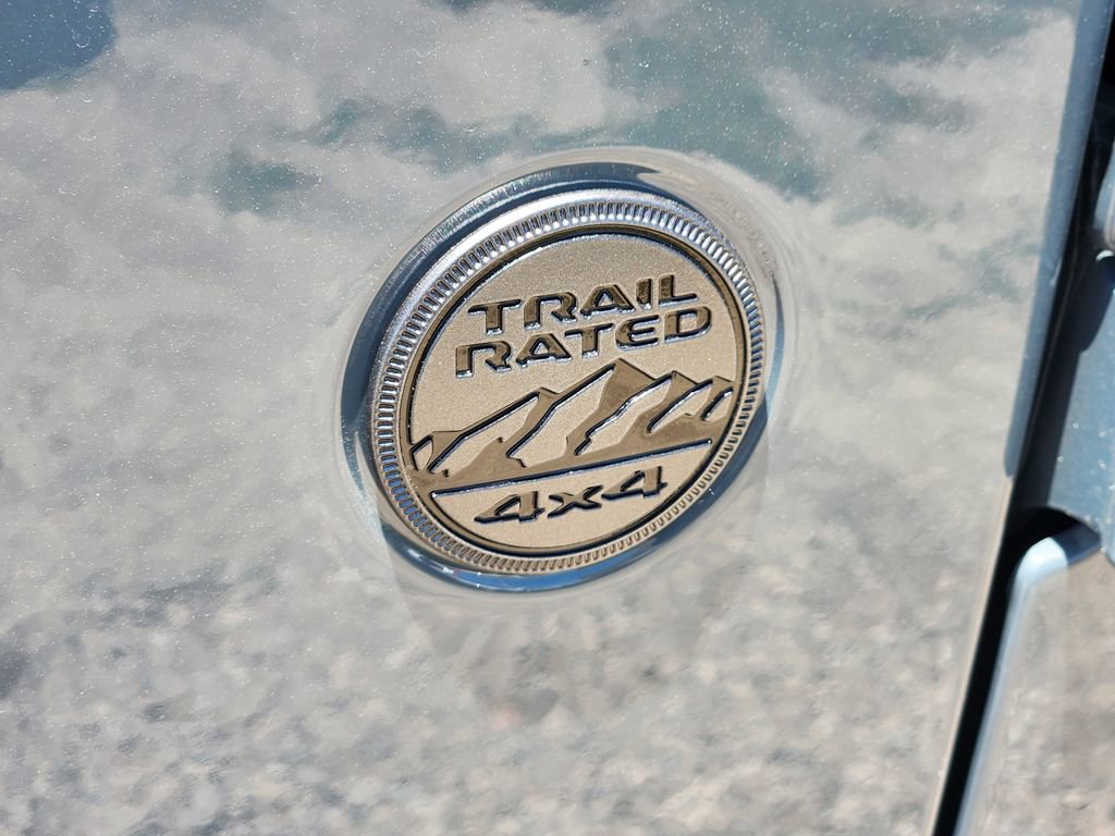New 2026 Jeep Gladiator Sport AWD/4WD image 8