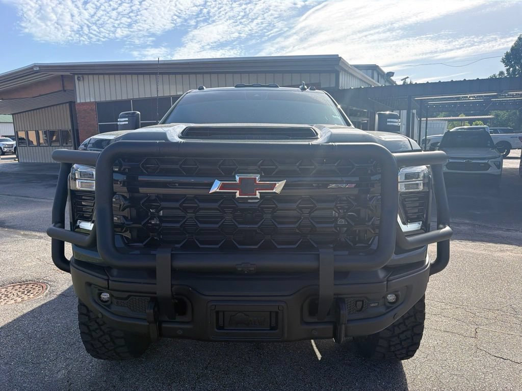 New 2026 Chevrolet Silverado 2500 ZR2 w/ ZR2 Bison Edition AWD/4WD image 2