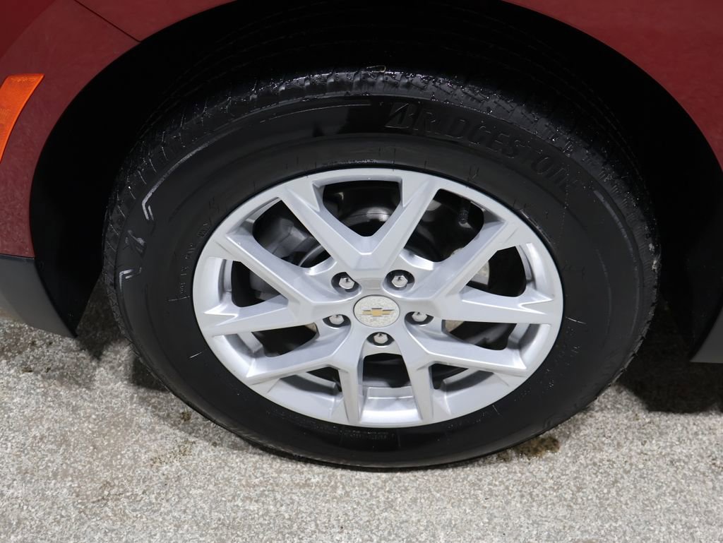 Used 2024 Chevrolet Equinox LT w/ LPO, Floor Liner Package image 9