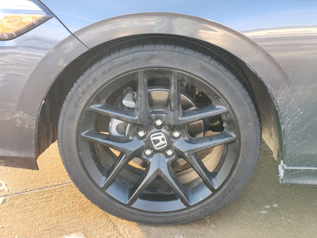 Used 2023 Honda Civic Sport image 15