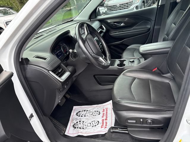Used 2022 GMC Terrain SLT w/ LPO, Floor Liner Package AWD/4WD image 8