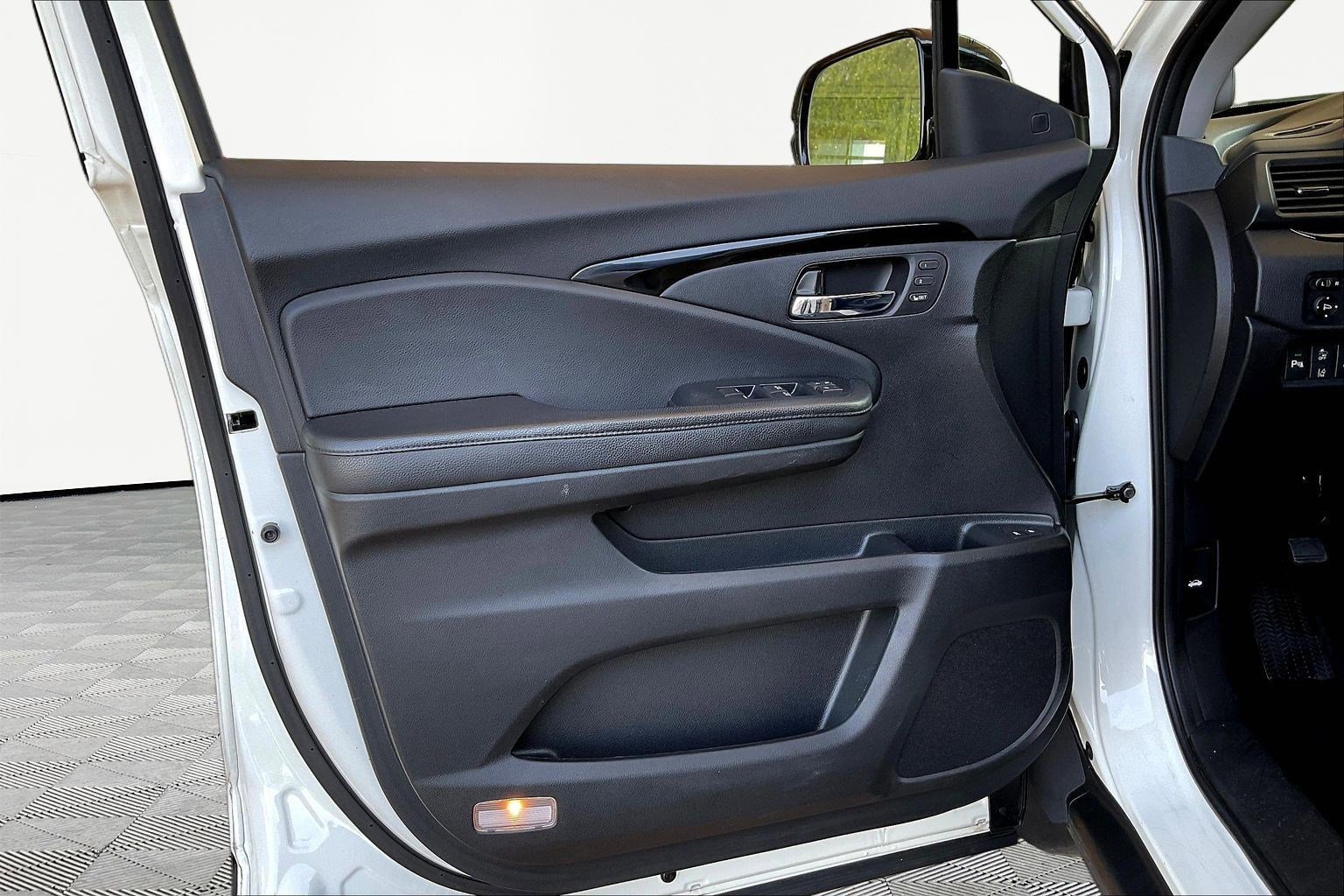 Used 2019 Honda Pilot Touring image 20