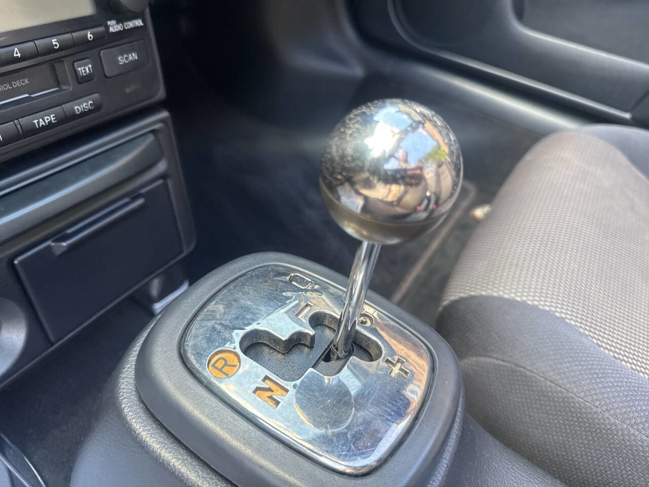 Used 2003 Toyota MR2 image 36