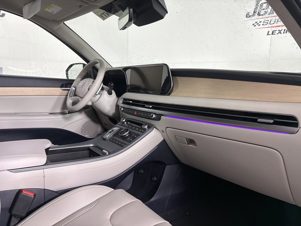 Used 2024 Hyundai Palisade Limited image 32