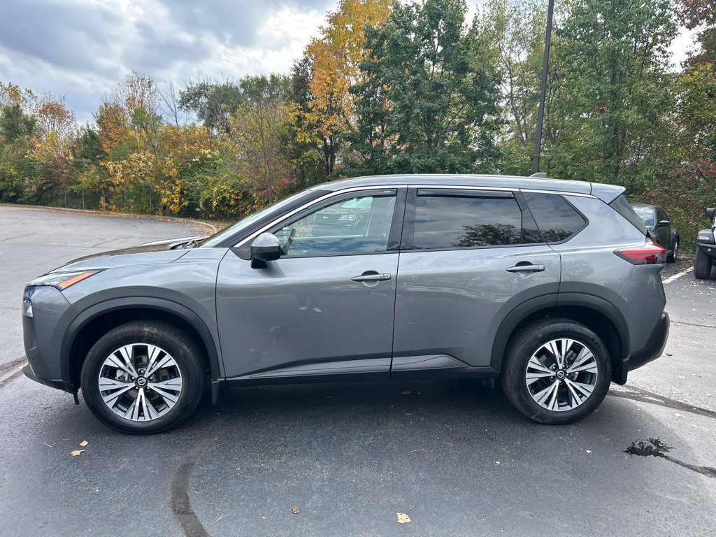 Used 2021 Nissan Rogue SV AWD/4WD image 4