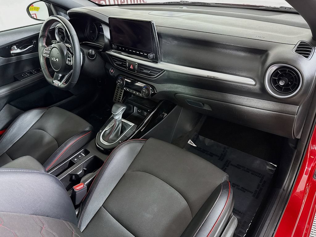Certified 2023 Kia Forte GT FWD image 31