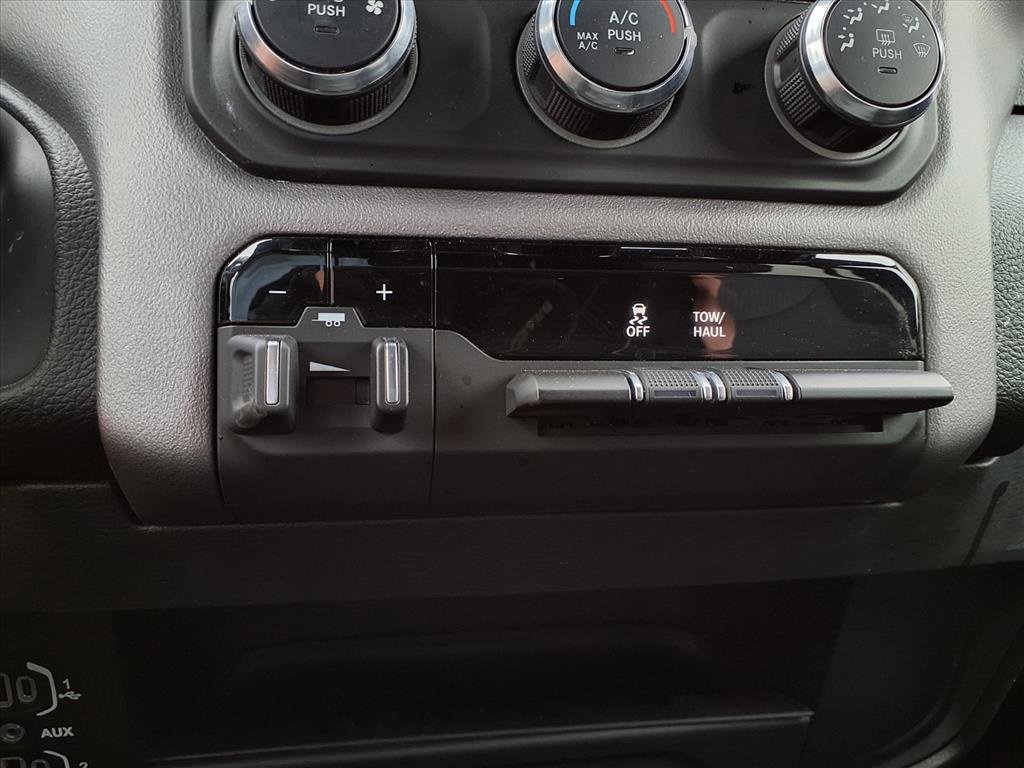 Used 2024 RAM 2500 Big Horn w/ Bed Utility Group image 13