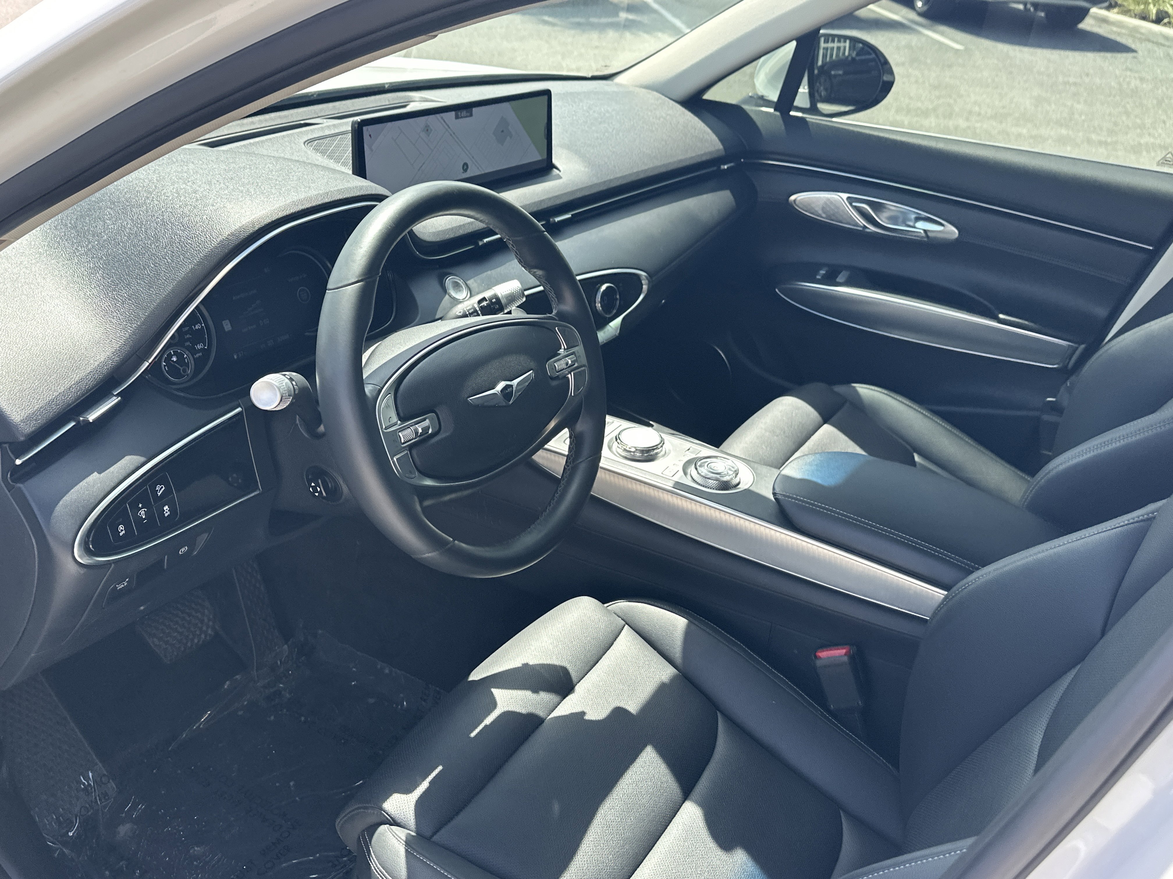 Certified 2023 Genesis GV70 2.5T w/ Select Package image 14