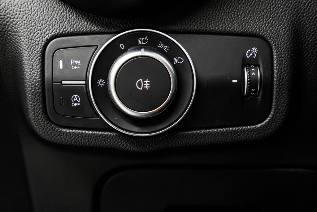 Used 2023 Alfa Romeo Stelvio Veloce image 40