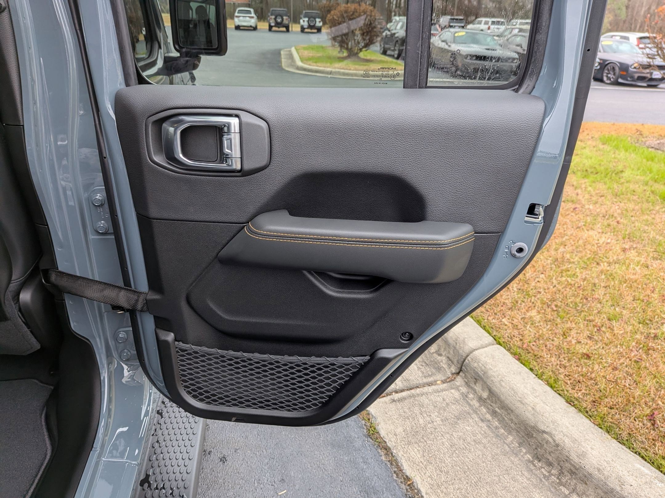 New 2026 Jeep Wrangler Sahara AWD/4WD image 31