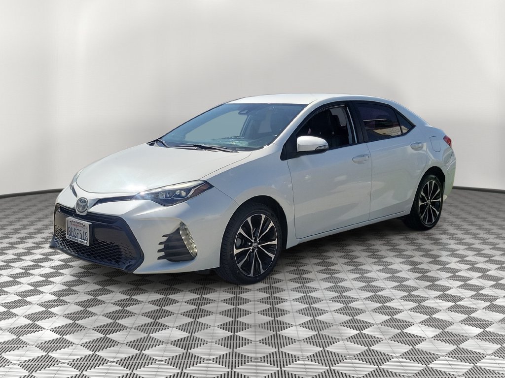 Used 2019 Toyota Corolla SE w/ Carpet Mat Package (TMS) FWD image 3