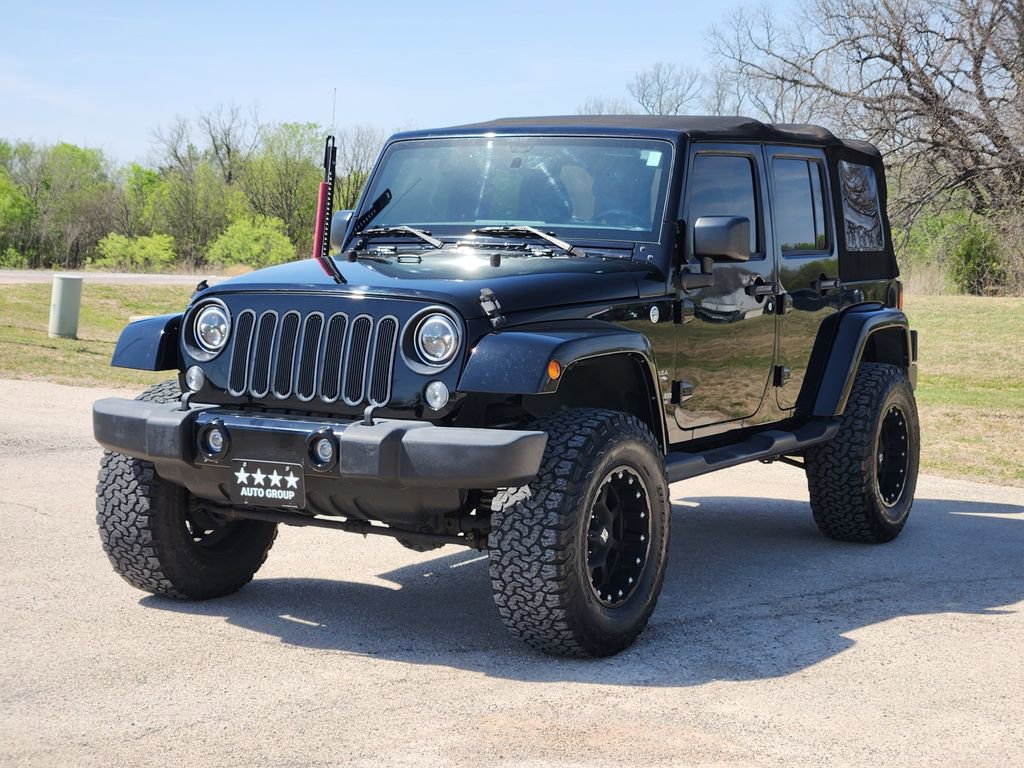 Used 2016 Jeep Wrangler Unlimited Sahara w/ Connectivity Group image 3