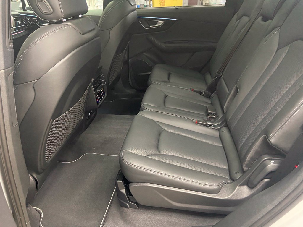 New 2026 Audi Q7 3.0T Prestige AWD/4WD image 5