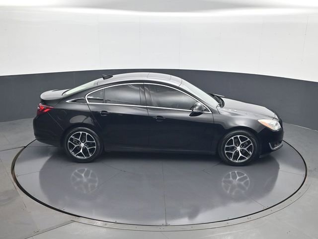 Used 2017 Buick Regal Premium w/ Driver Confidence Package #1 FWD image 16
