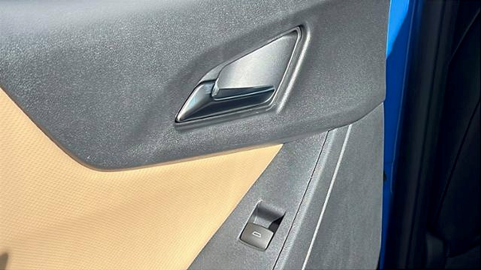 New 2026 Chevrolet Equinox ACTIV w/ Convenience Package III image 12