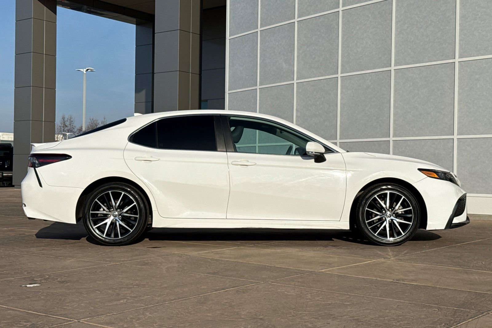 Certified 2023 Toyota Camry SE video 3