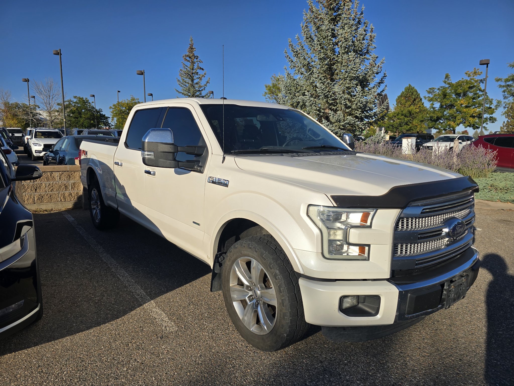 Used 2015 Ford F150 Platinum w/ Equipment Group 701A Luxury AWD/4WD image 17