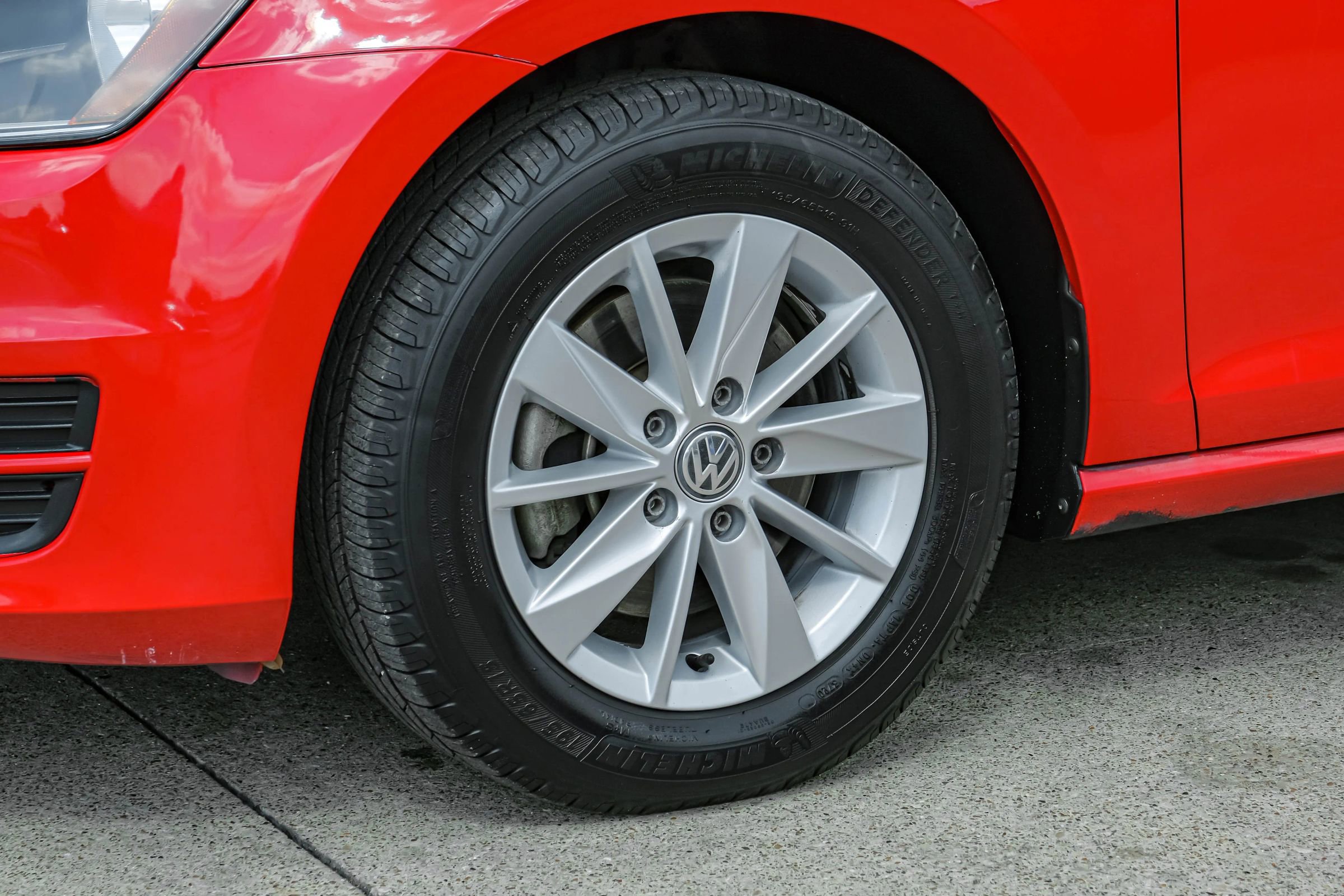 Used 2015 Volkswagen Golf SE image 48