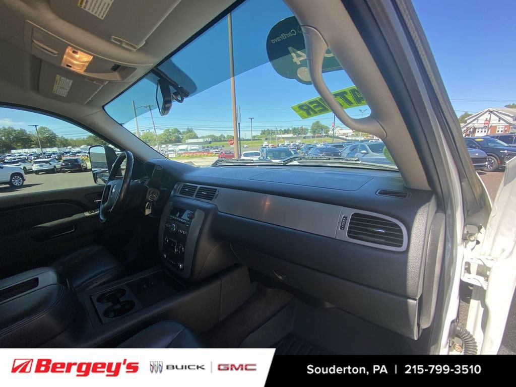 Used 2014 Chevrolet Silverado 3500 LTZ w/ LTZ Plus Package AWD/4WD image 31