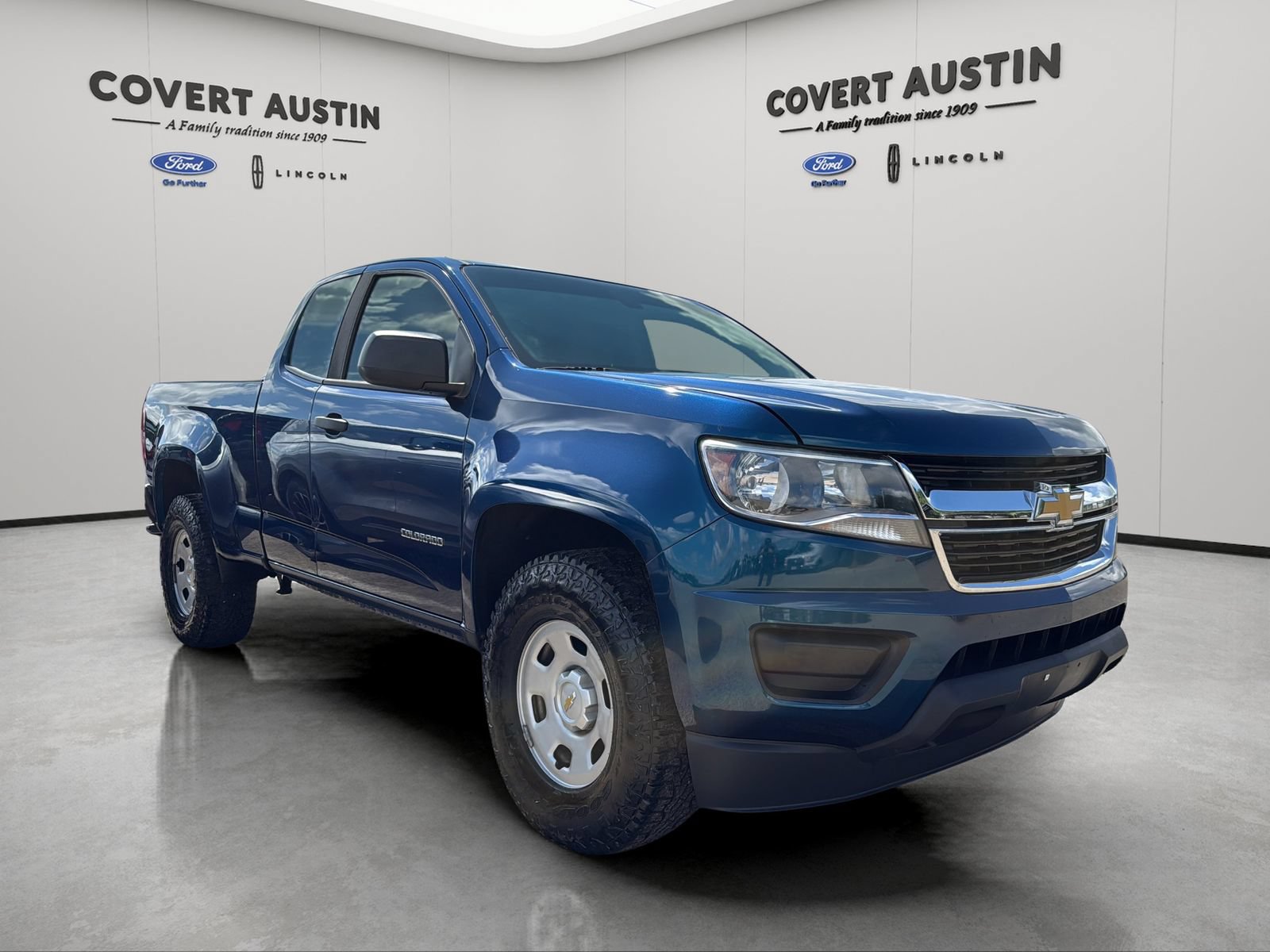 Used 2020 Chevrolet Colorado W/T w/ WT Convenience Package RWD image 5