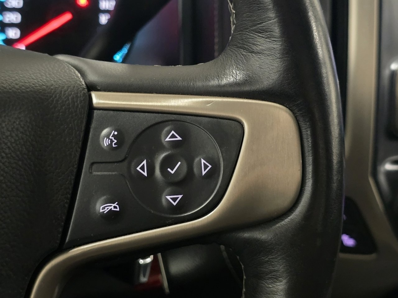 Used 2018 GMC Sierra 1500 Denali image 34