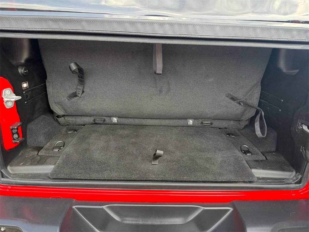 Used 2025 Jeep Wrangler Willys image 29