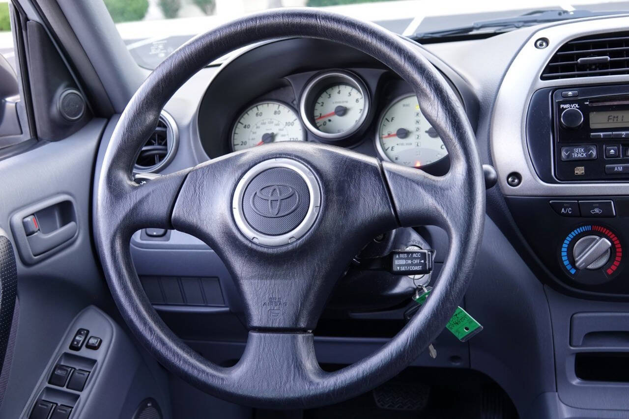 Used 2003 Toyota RAV4 4WD image 75