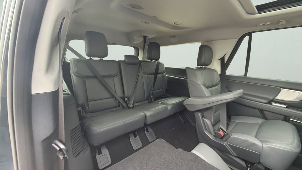 New 2026 Ford Expedition Max Active AWD/4WD image 13
