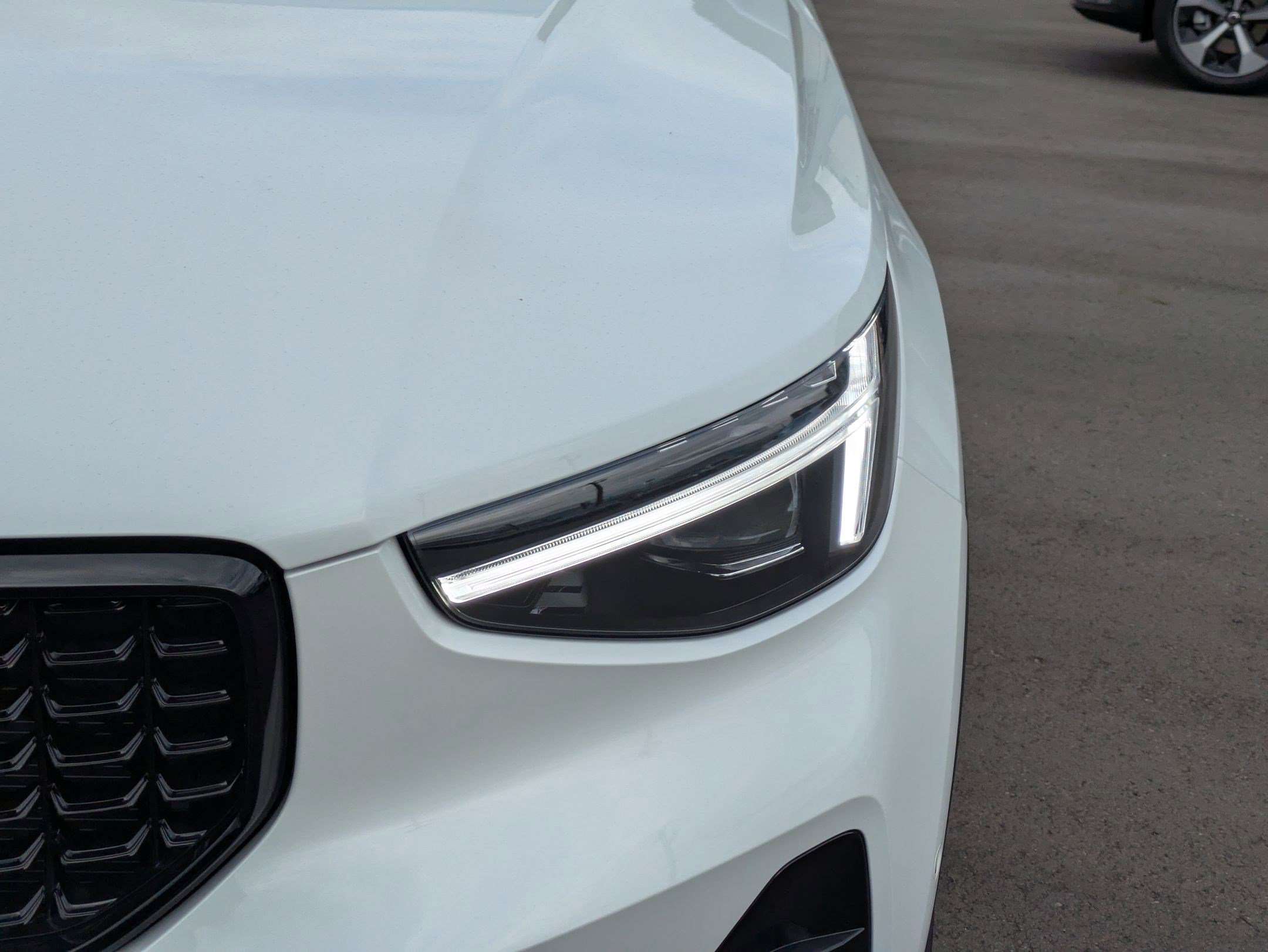 New 2026 Volvo XC40 B5 Plus w/ Protection Package Premier image 10