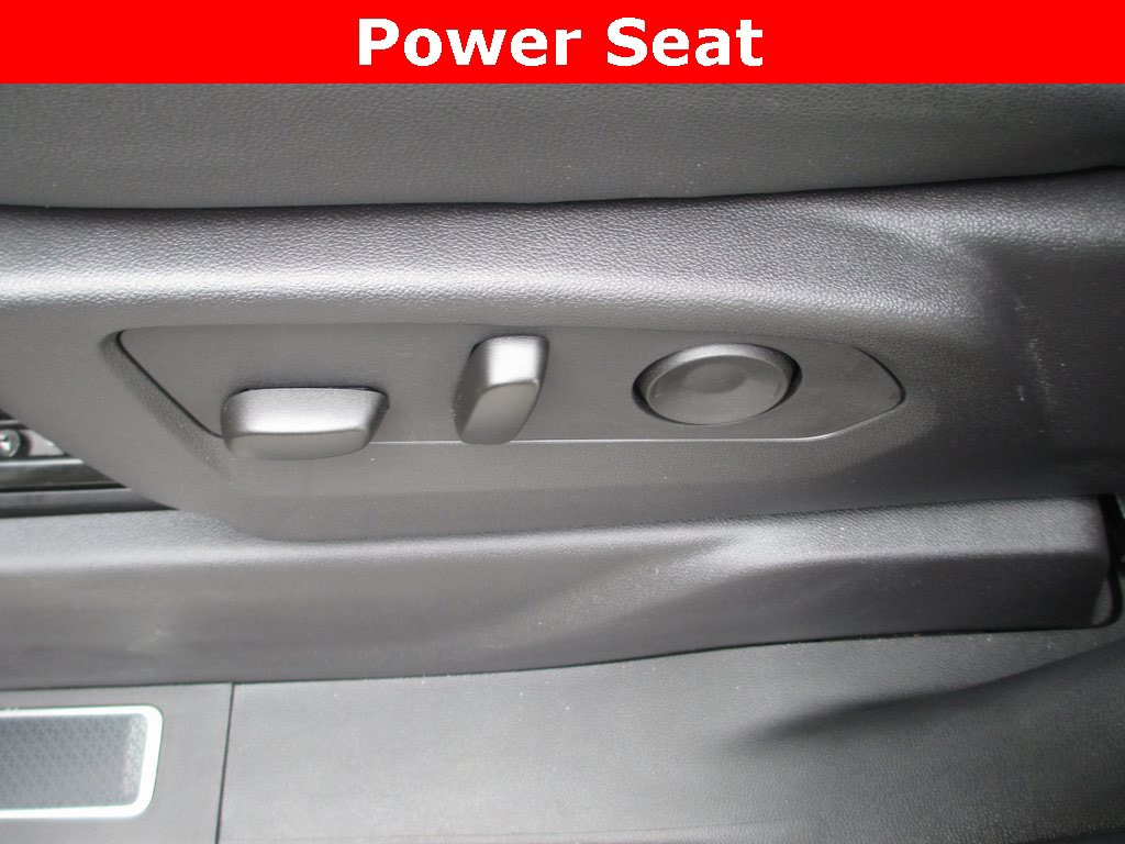 Used 2025 Chevrolet Silverado 1500 ZR2 w/ Technology Package image 27