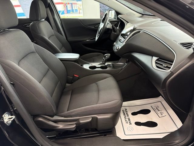 Used 2023 Chevrolet Malibu LT w/ Midnight Edition FWD image 11