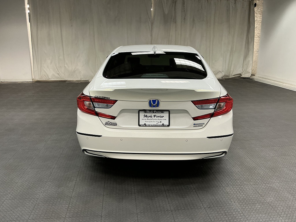 Used 2019 Honda Accord Touring image 4