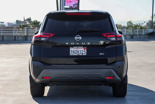 Used 2022 Nissan Rogue SV image 7