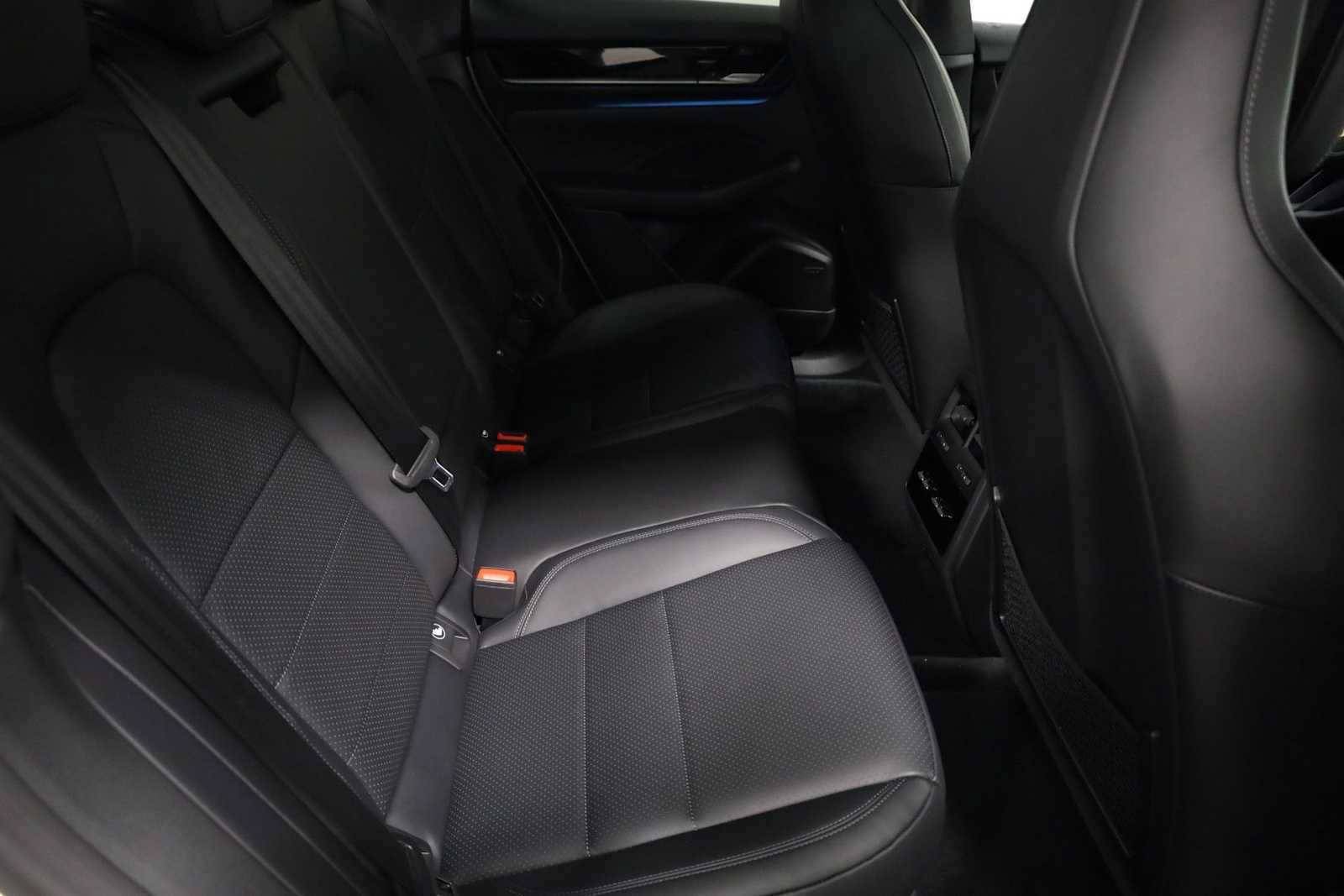 New 2026 Porsche Macan 4 Electric AWD/4WD image 35