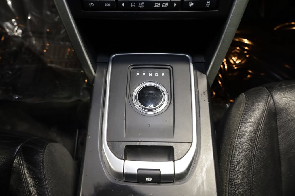 Used 2017 Land Rover Discovery Sport SE AWD/4WD image 26